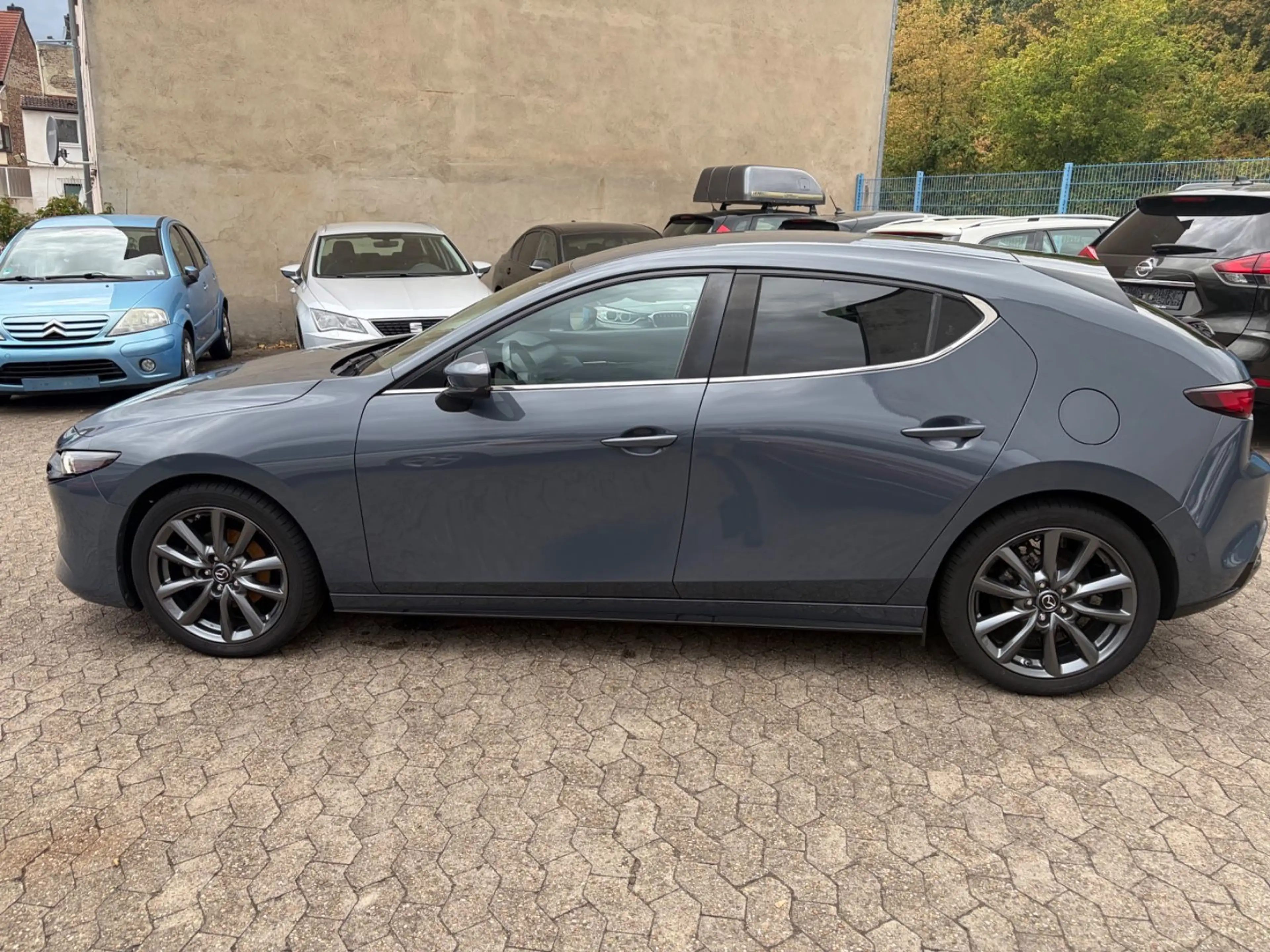Mazda 3 Mazda 3 Bose/HeadUp/Keyless/Navi/360Kamera — photo 6