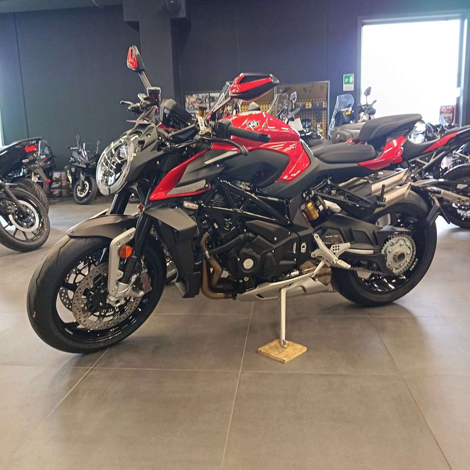 MV Agusta Brutale 1000  RS
