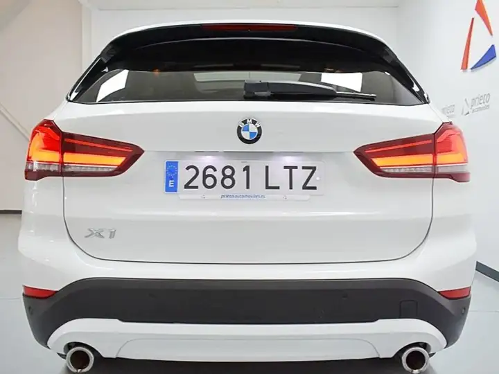 BMW X1 sDrive18dA Corporate 2021, foto 36