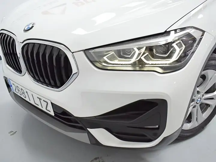 BMW X1 sDrive18dA Corporate 2021, foto 4