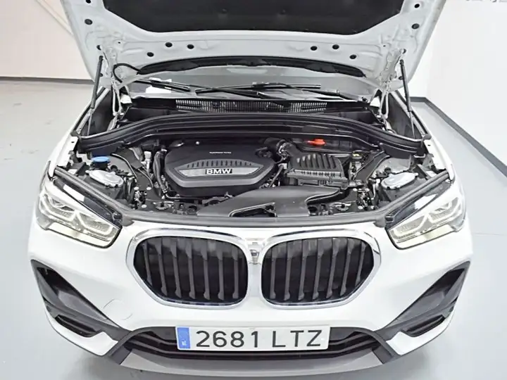 BMW X1 sDrive18dA Corporate 2021, foto 46