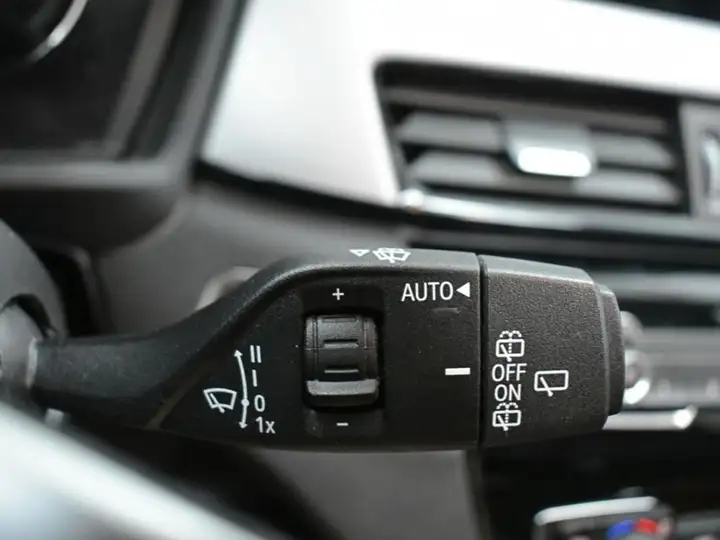 BMW X1 sDrive18dA Corporate 2021, foto 13