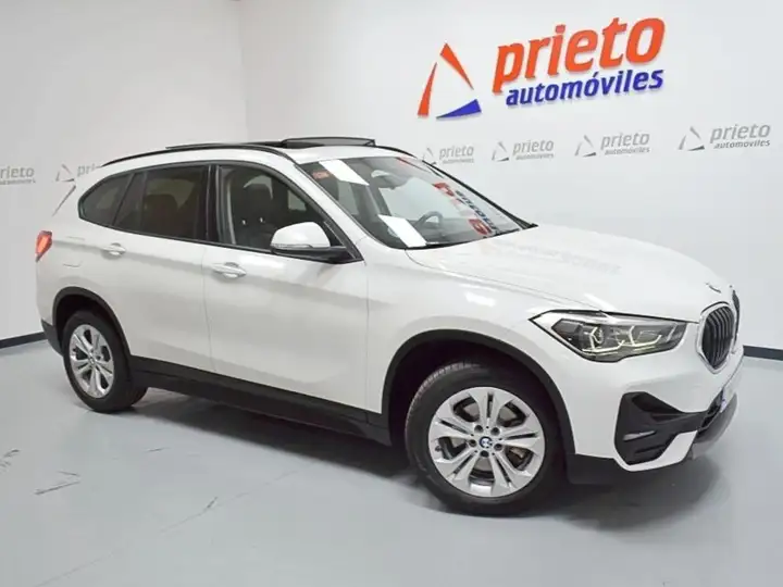 BMW X1 sDrive18dA Corporate 2021, foto 40
