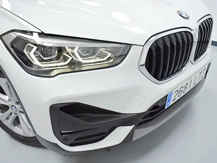 BMW X1 sDrive18dA Corporate 2021, foto 42