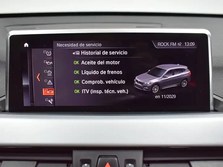 BMW X1 sDrive18dA Corporate 2021, foto 22