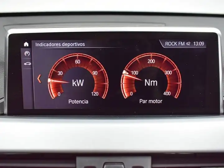 BMW X1 sDrive18dA Corporate 2021, foto 23