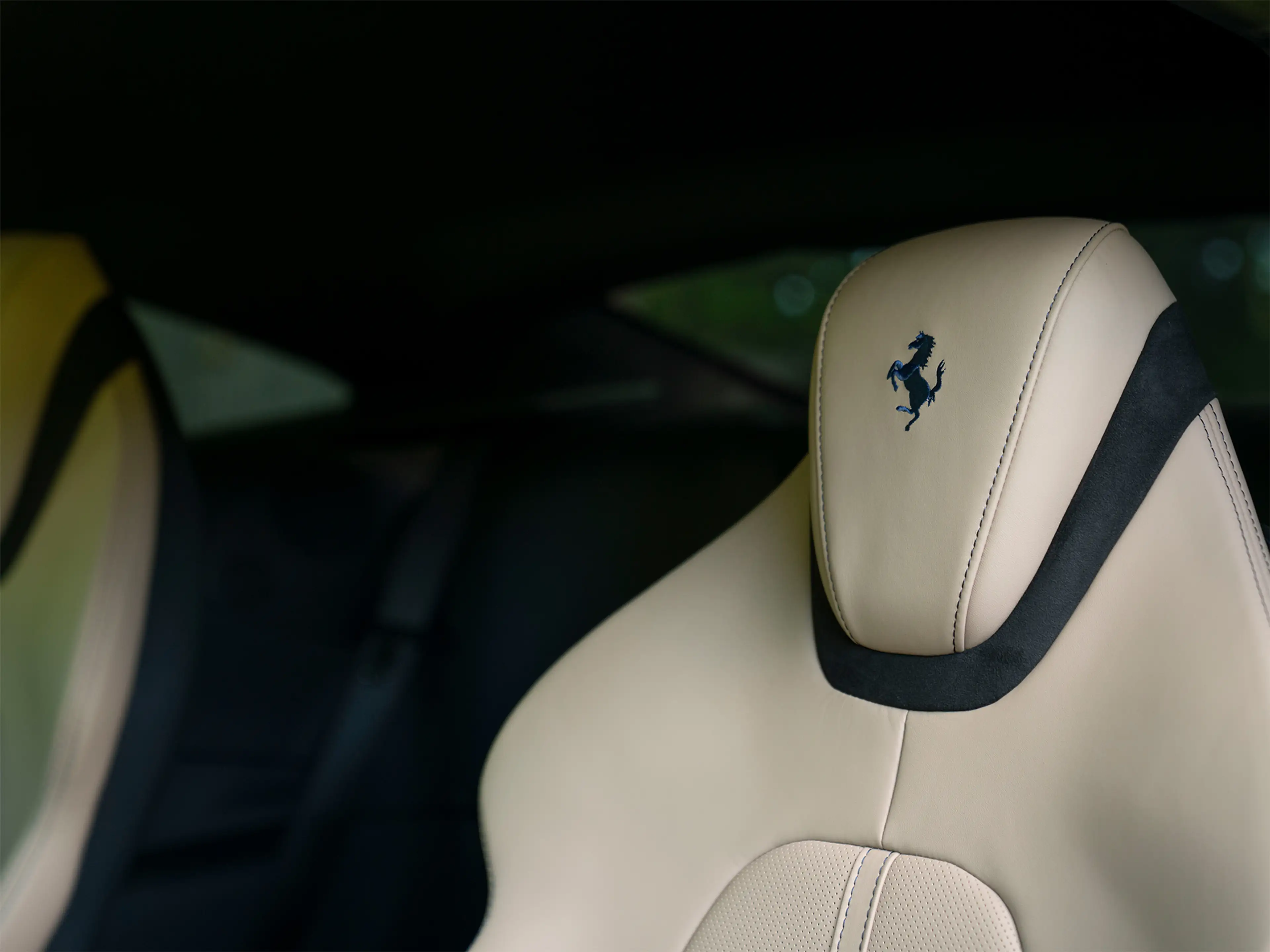 Ferrari Roma 3.9 V8 HELE | Blu Scozia | Carbon exterieur | JBL — photo 40