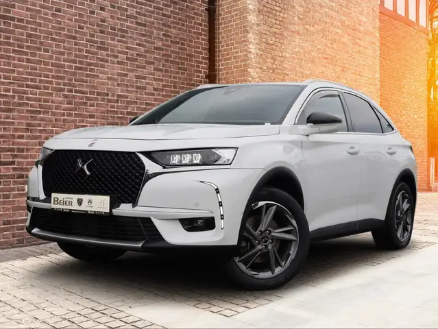 DS Automobiles DS 7 Crossback view 2