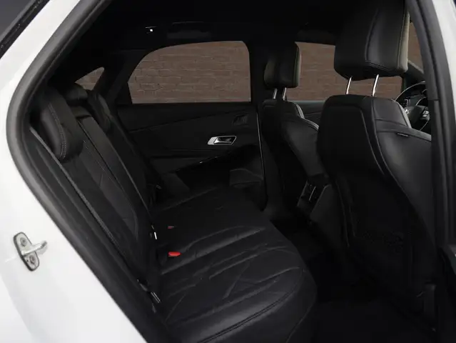 DS Automobiles DS 7 Crossback view 12