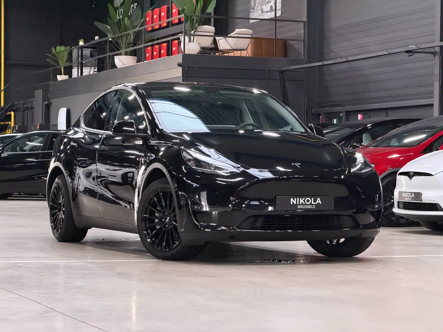Tesla Model Y LR AWD - FULL BLACK - AUTOPILOT Zwart - 1