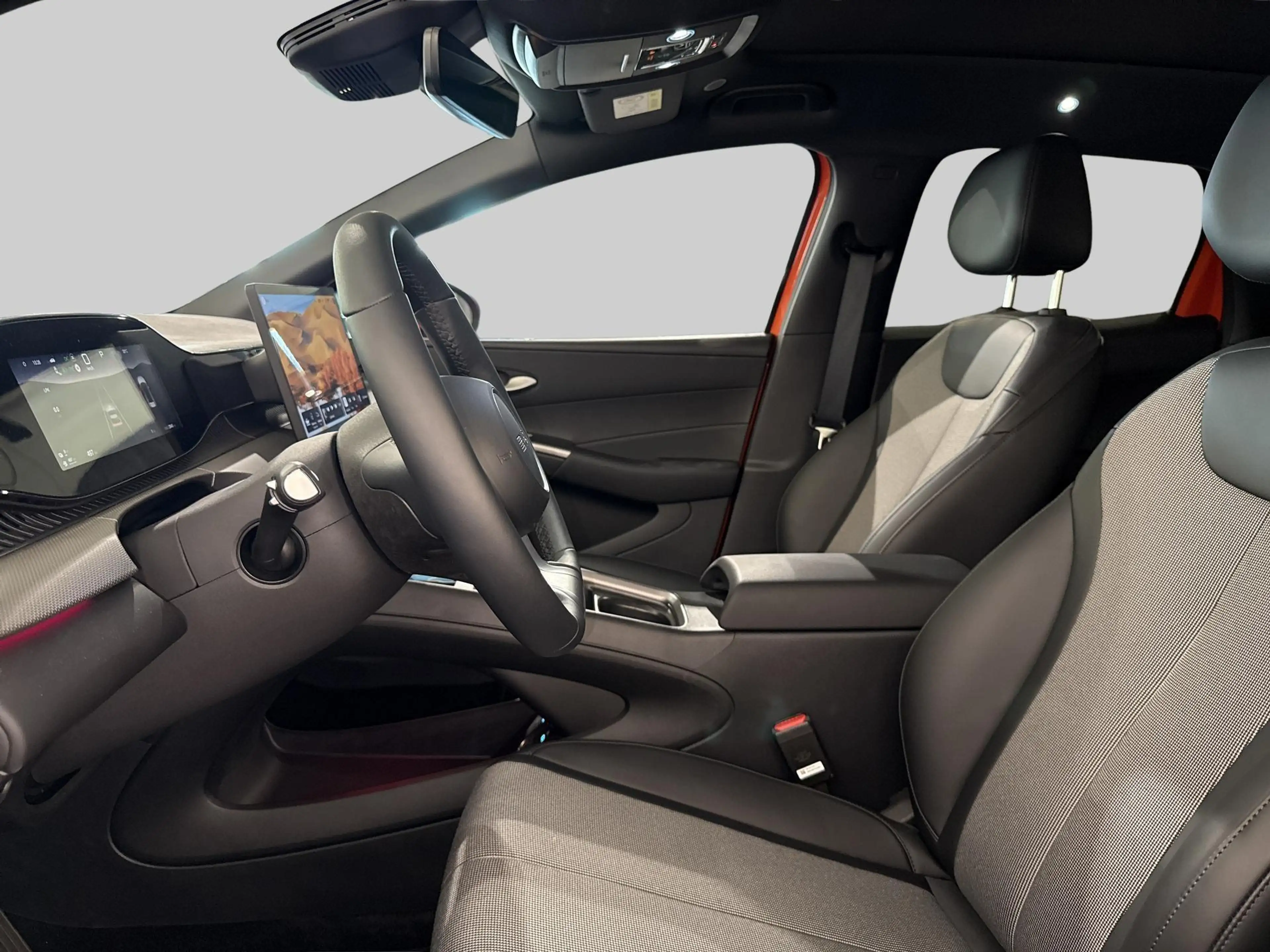 BYD Dolphin G 1.5L DM-i Comfort 2026 — photo 12