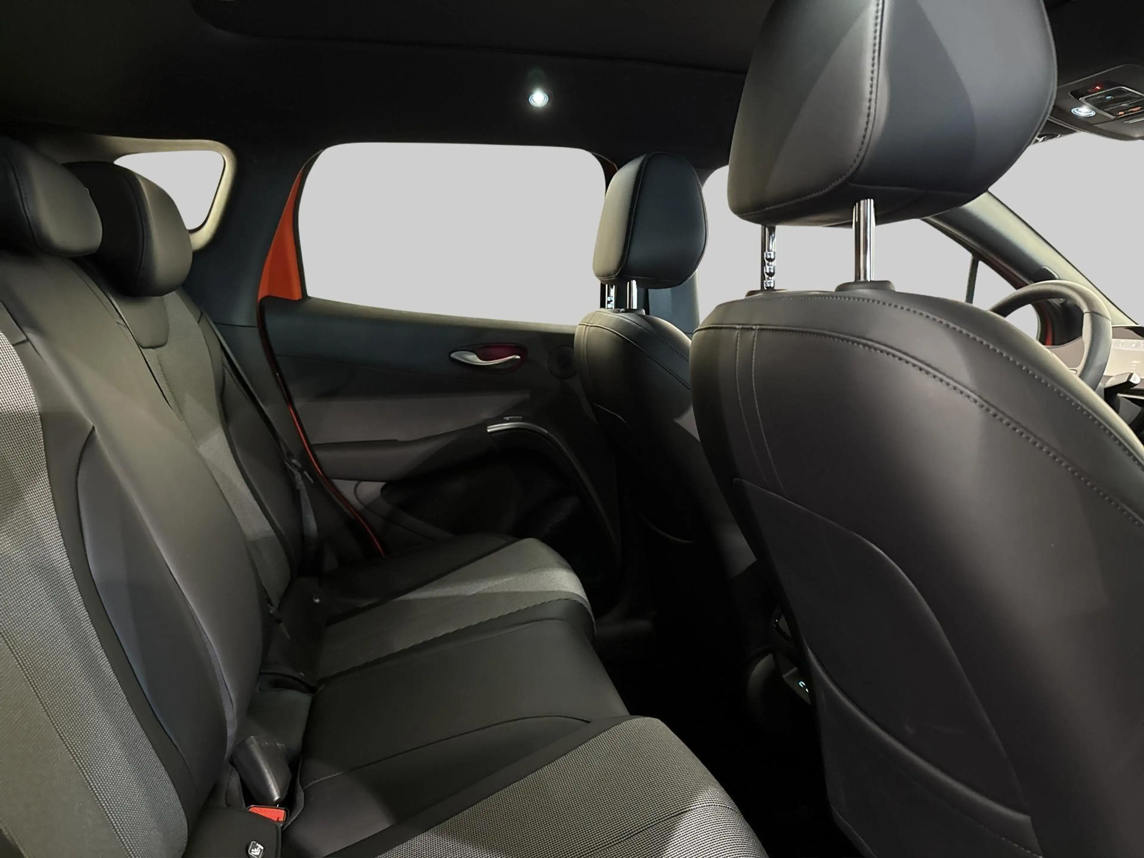 BYD Dolphin G 1.5L DM-i Comfort 2026 — photo 14