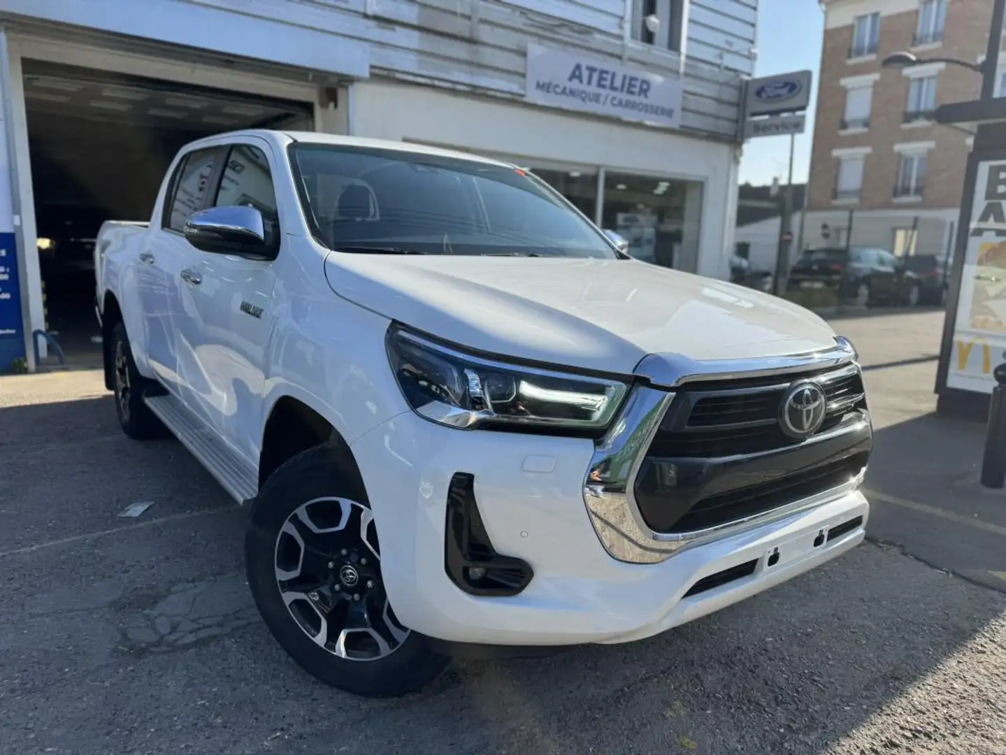 Toyota Hilux IV 4WD 2.8 D-4D 204 DOUBLE CABINE Blanc - 1