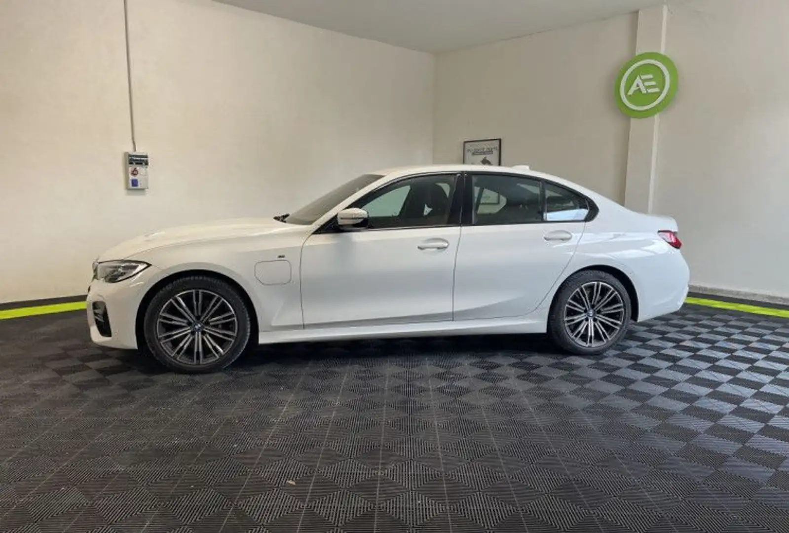 BMW 330 G20 330eA 292ch M Sport 10cv Blanc - 2