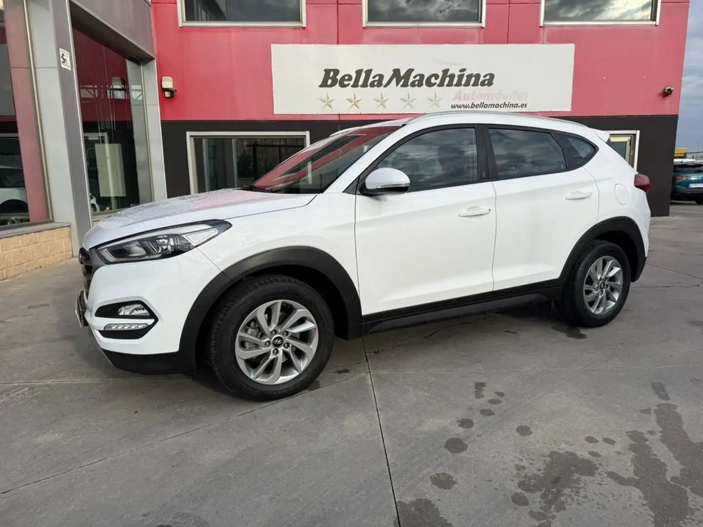 Hyundai TUCSON 1.7CRDI BD Klass Nav 4x2 Blanc - 2
