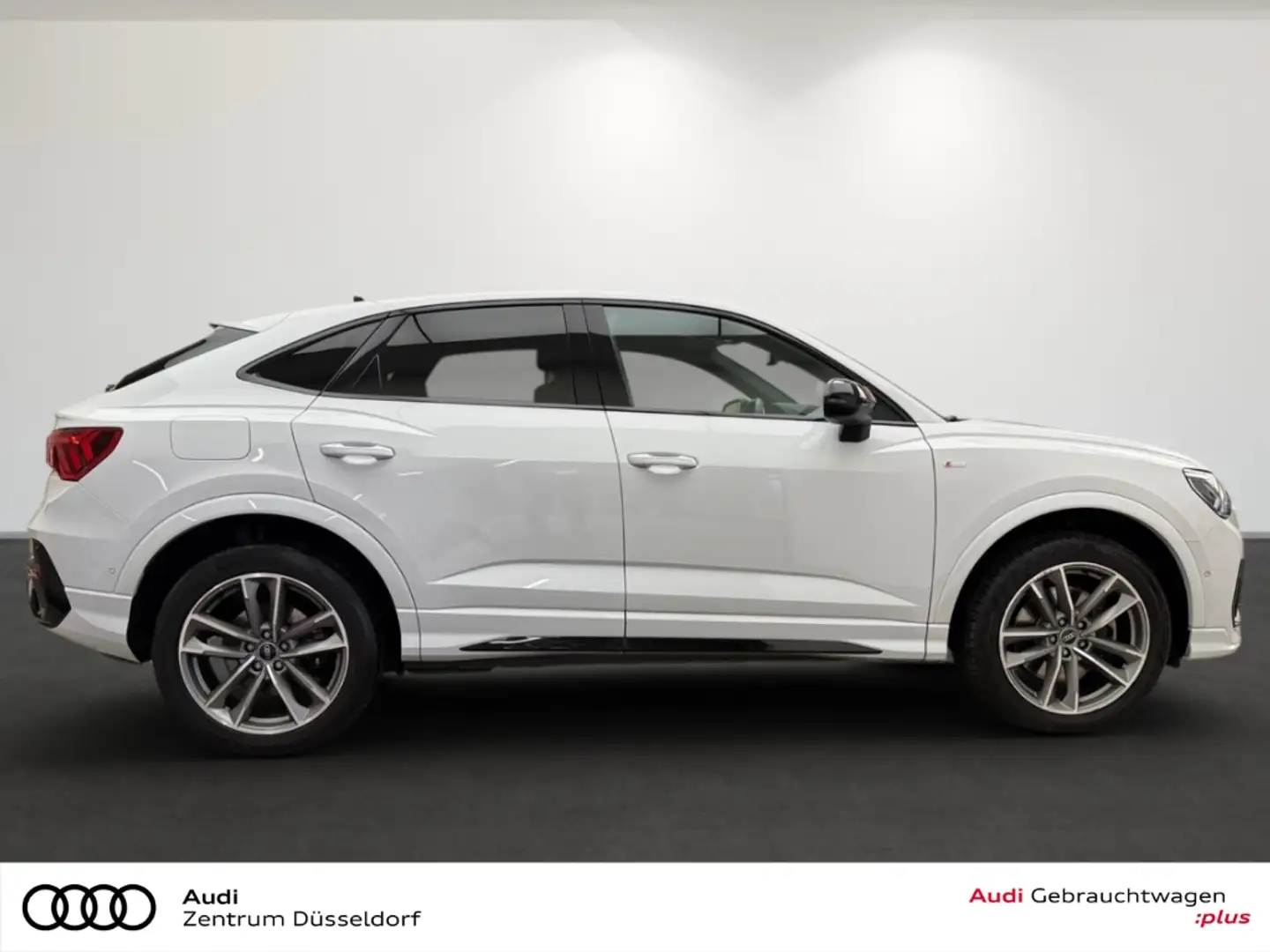 Audi Q3 Sportback 45 TFSI e S-LINE ACC PANO RFK MATRIX Weiß - 2
