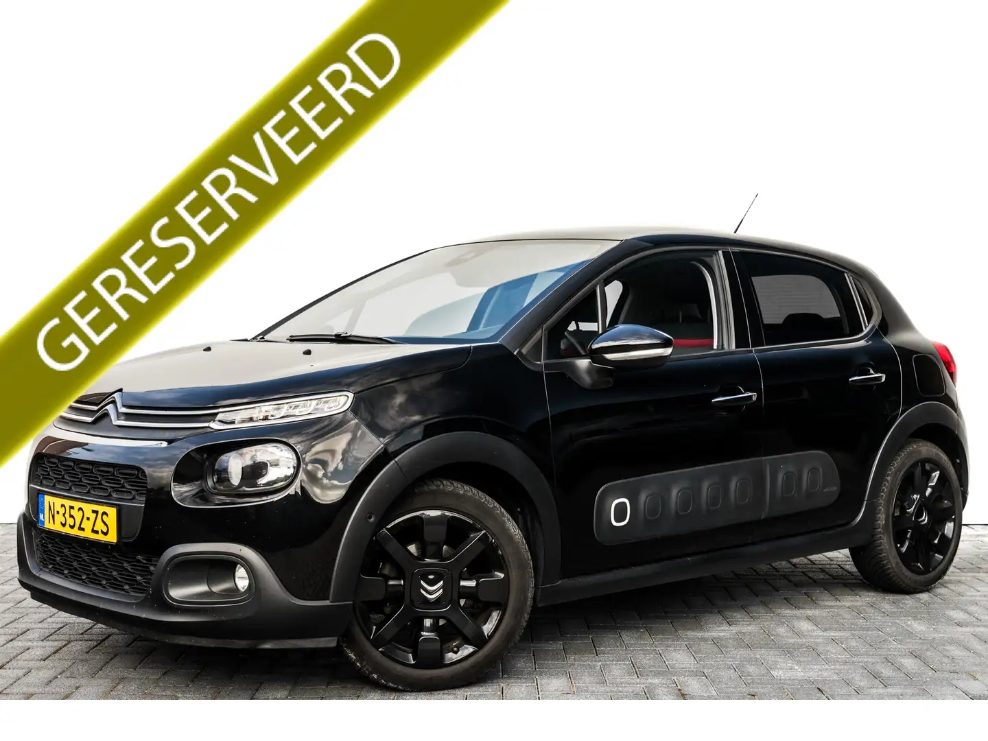 Citroen C3 1.2 PureTech S&S Shine AUTOMAAT RIJKLAAR INCL GARA Zwart - 1