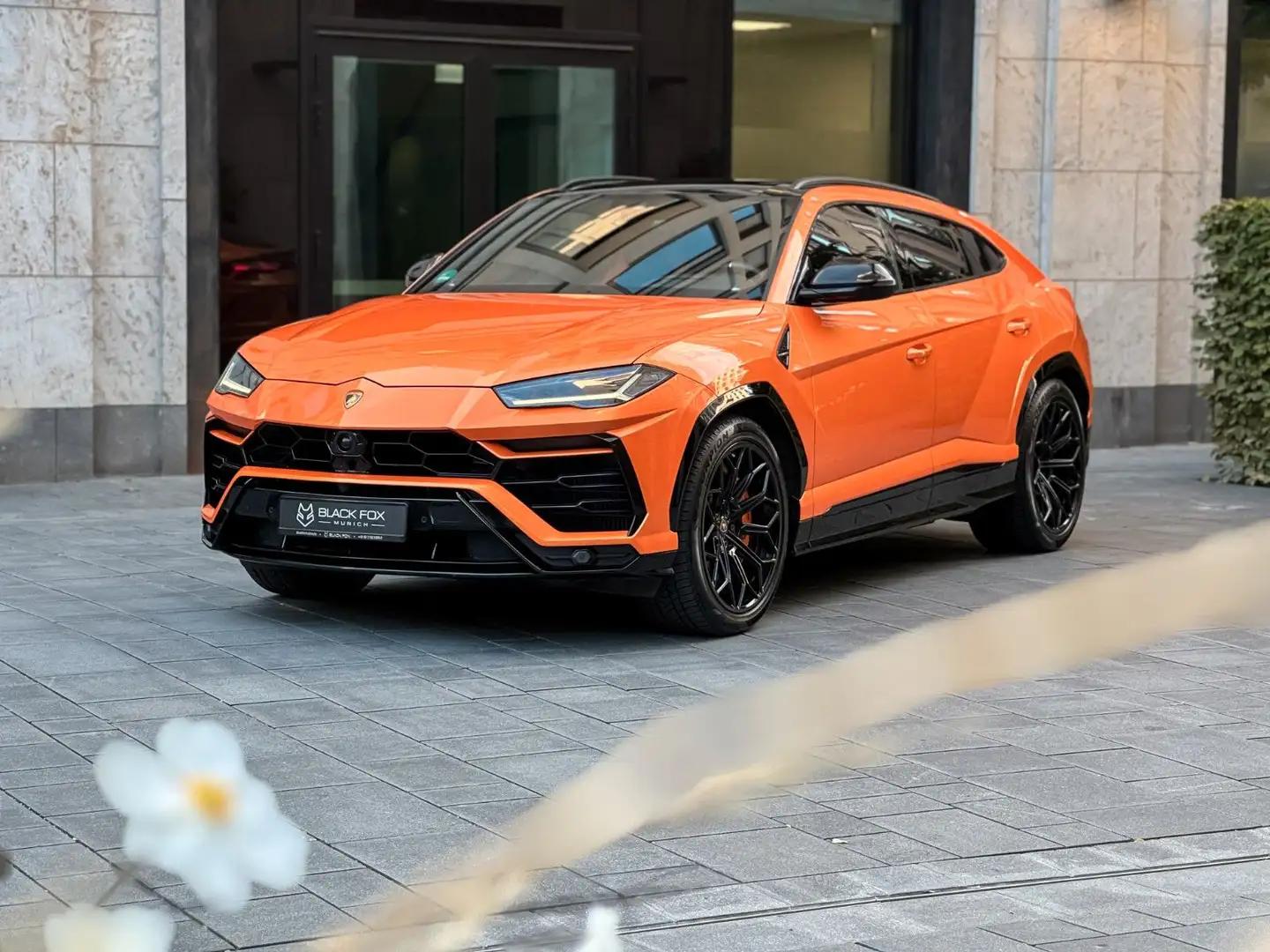 Lamborghini Urus | Capsule | Head-Up | 3D B&O | Q-Citura Orange - 2