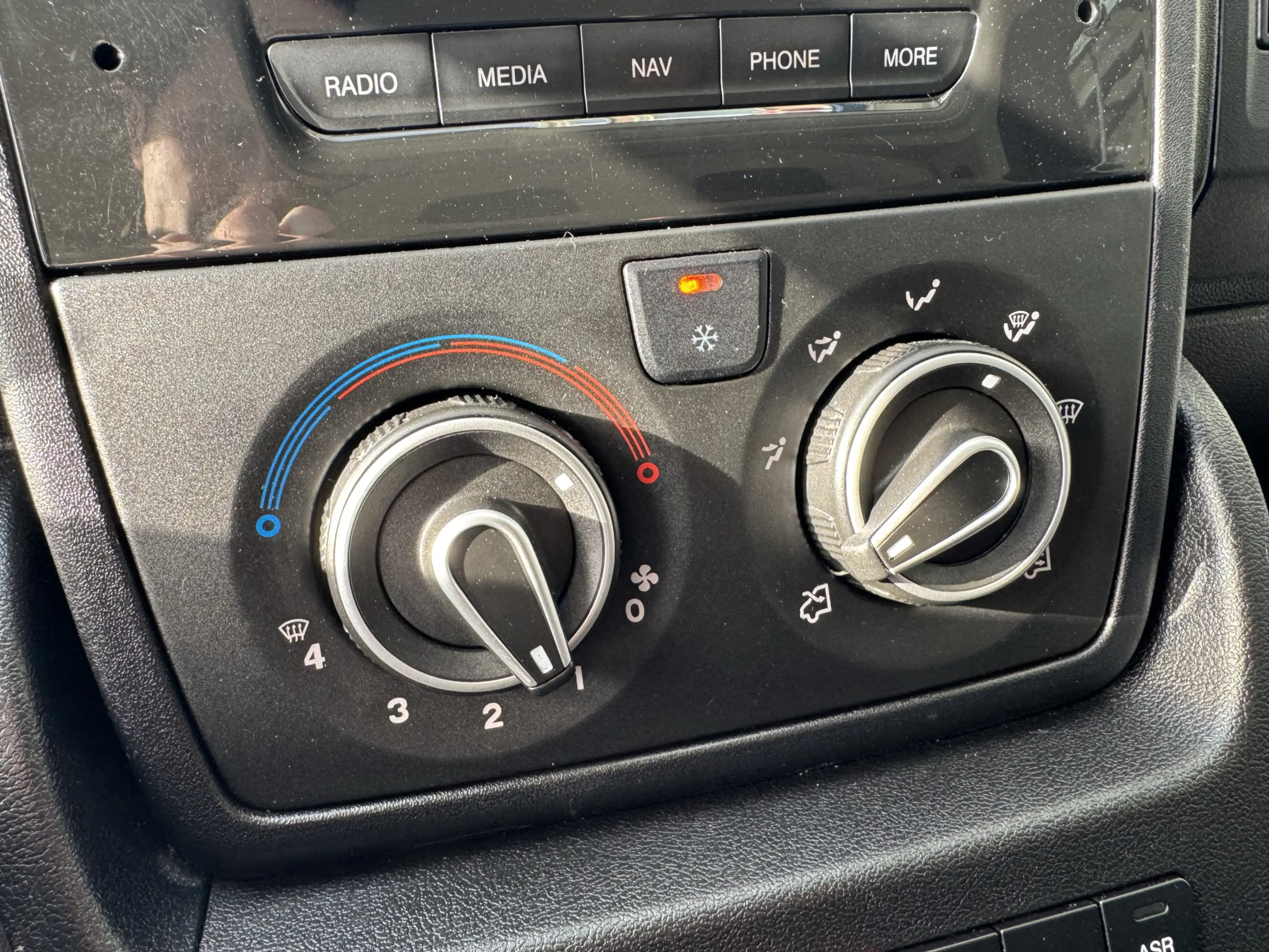 Peugeot Boxer 330 2.2 BlueHDi 120 L1H1 Premium 1 EIGENAAR/CAMERA — photo 17