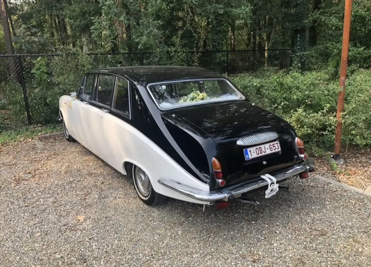 Jaguar Daimler DS420, foto 3