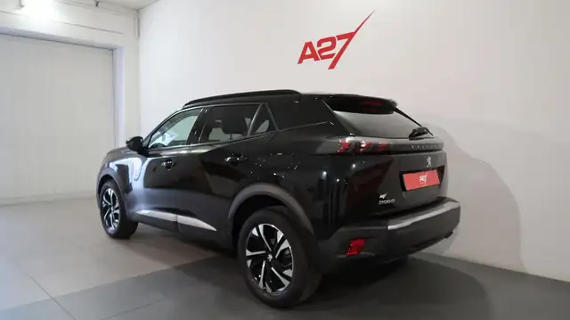Peugeot 2008 view 5