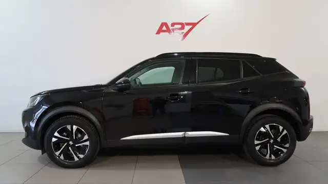 Peugeot 2008 view 3