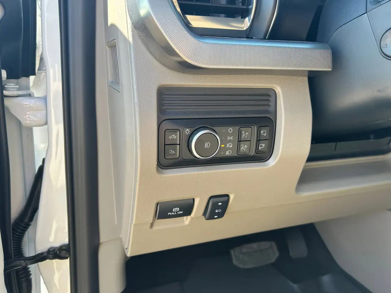 Ford F 350 снимка Ford F 350