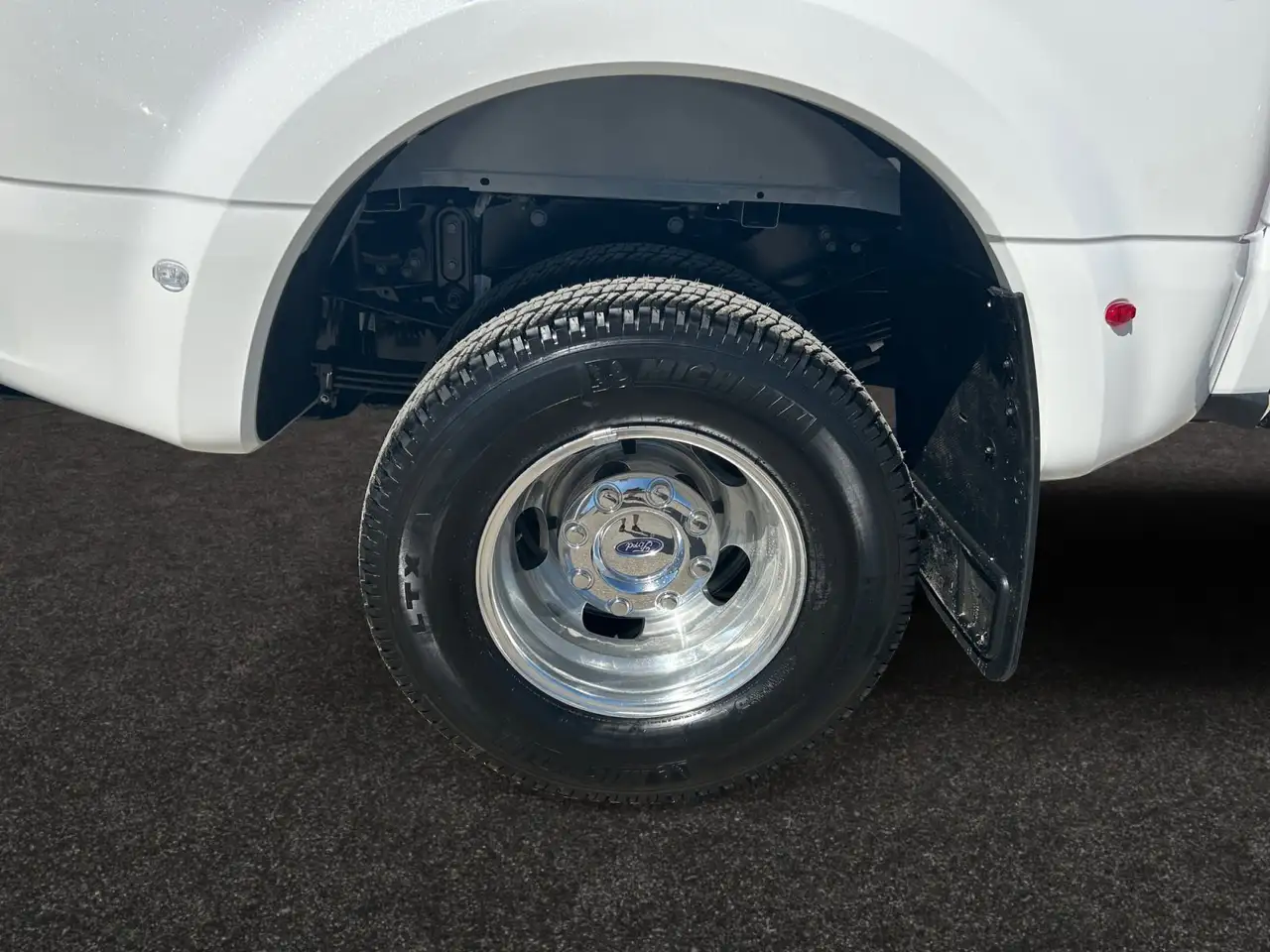 Ford F 350 снимка Ford F 350