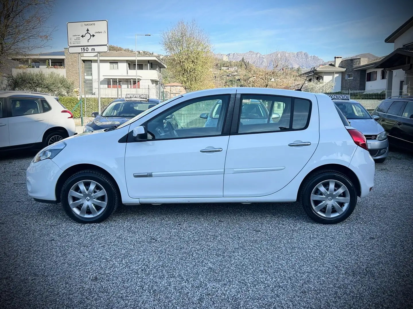 Renault Clio 5p 1.5 dci UNIPROPRIETARIO-NEOPATENTATI Bianco - 2