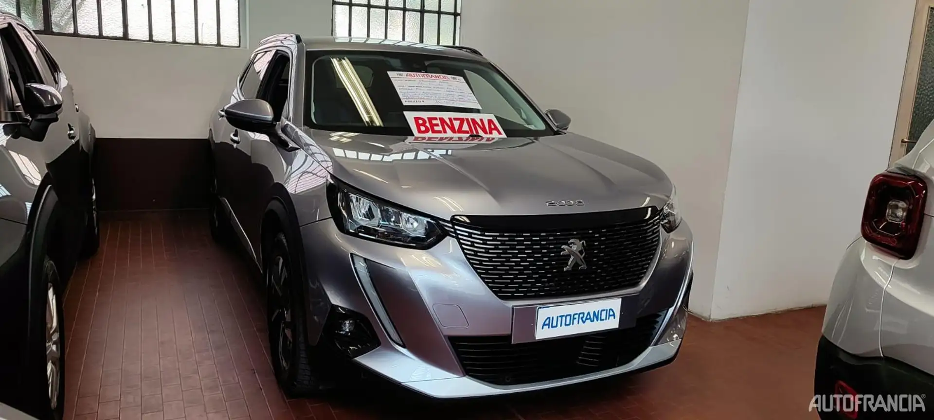 Peugeot 2008 - 2008 1.2 ALLURE 100CV Grigio - 2