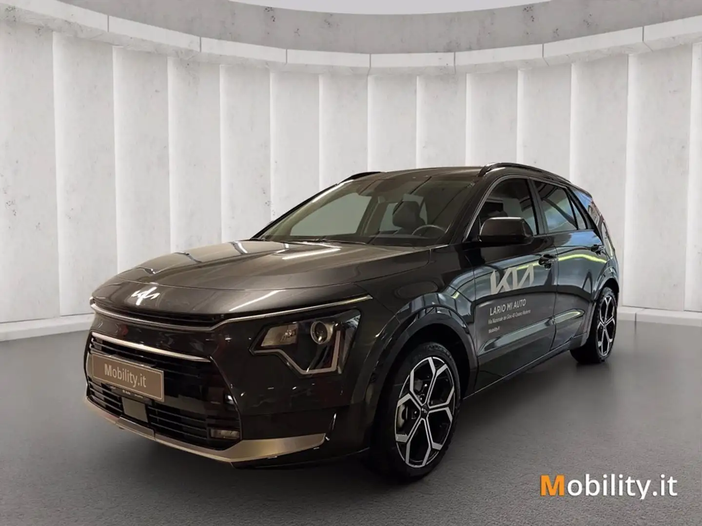 Kia Niro 1.6 gdi hev Style dct6 Grijs - 1