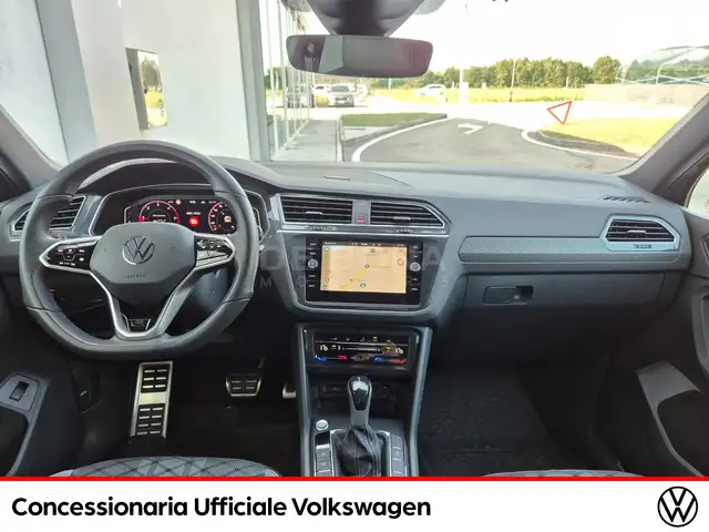 Volkswagen Tiguan view 10