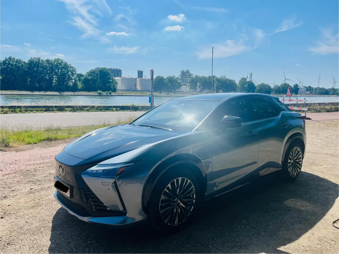 Lexus RZ RZ SUV 450e AT AWD Privilege Line Blauw - 1