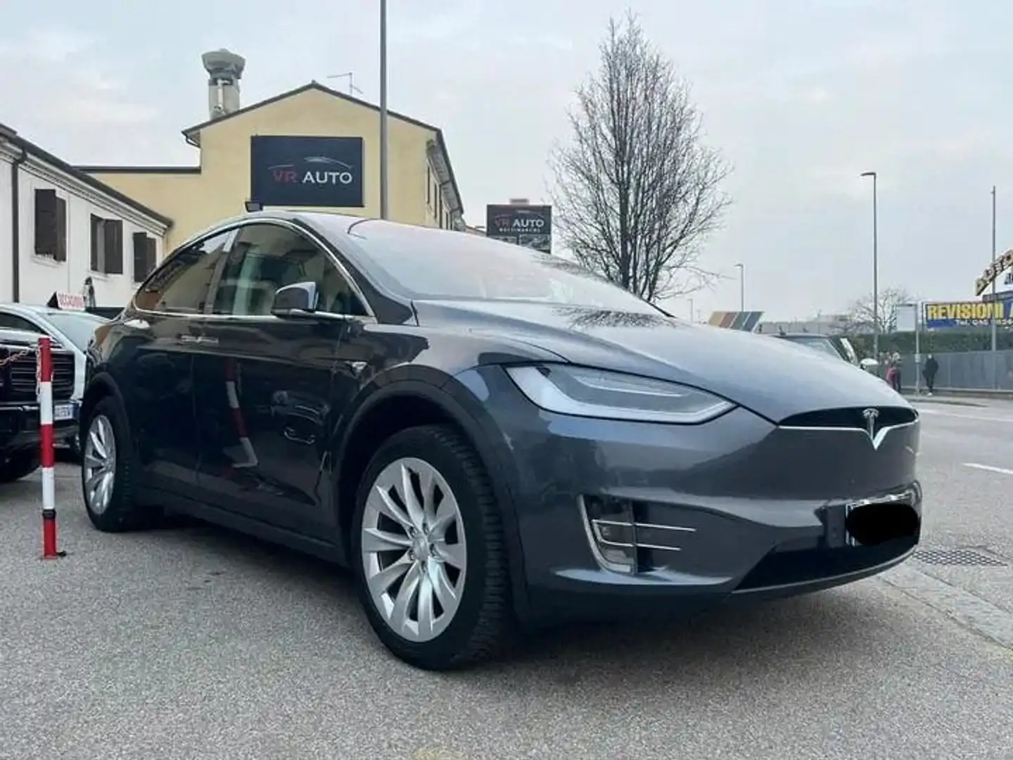Tesla Model X 100 d Szary - 2