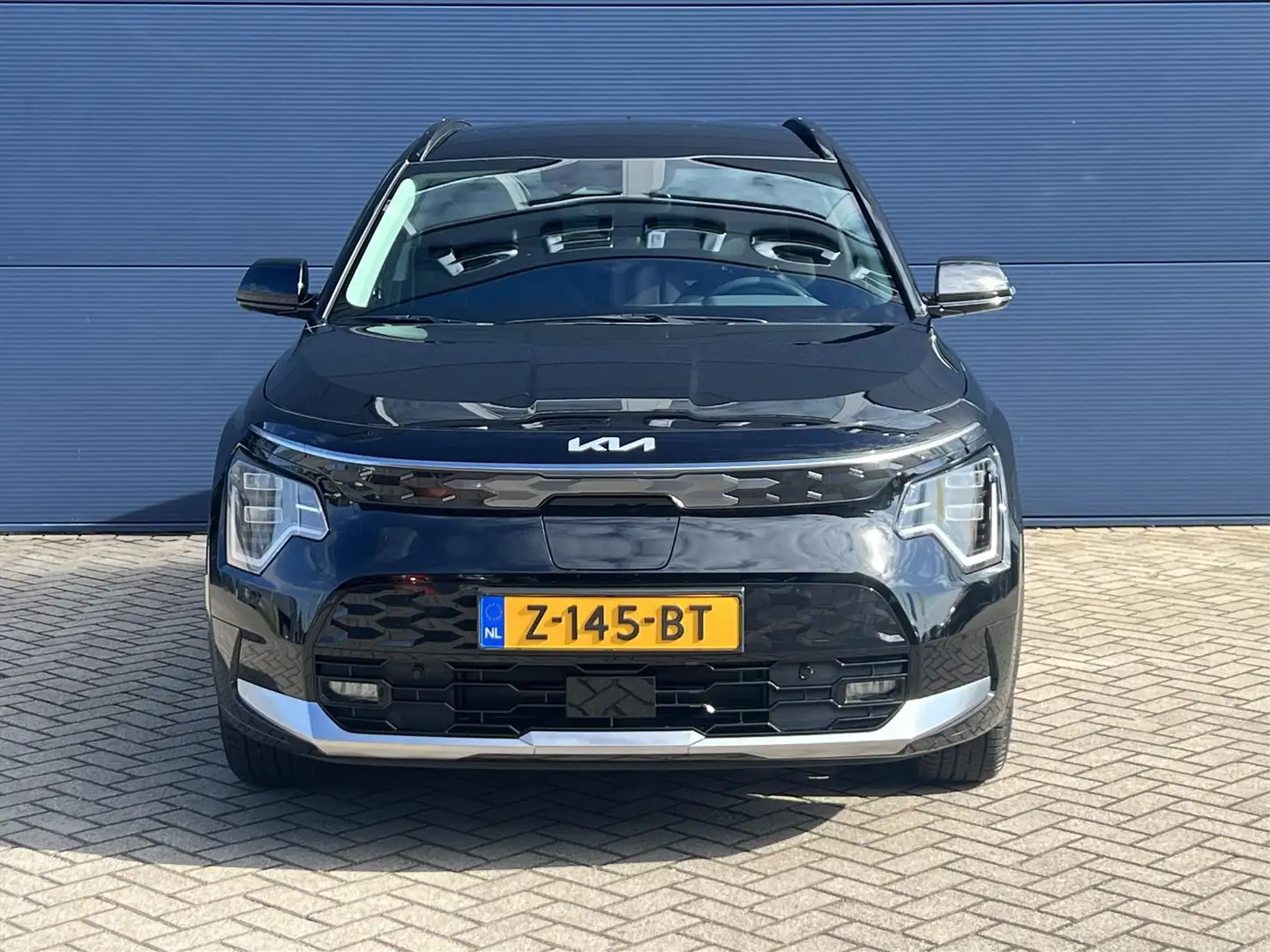 Kia e-Niro 64,8 kWh 204pk Aut Edition Advanced | Navigatie | Negru - 2