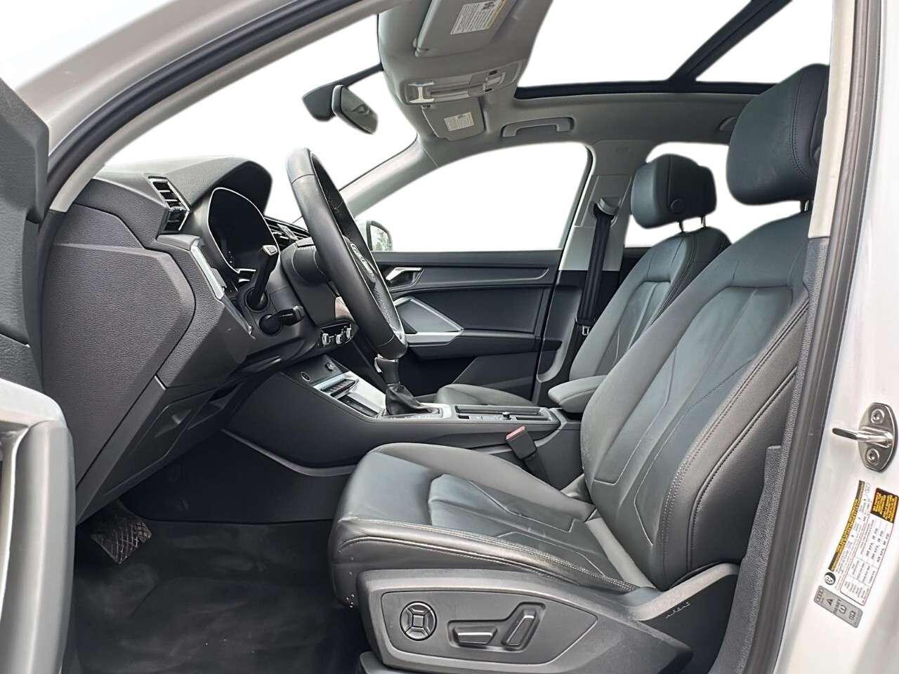 2023 Audi Q3 Komfort 45 TFSI quattro thumb 10