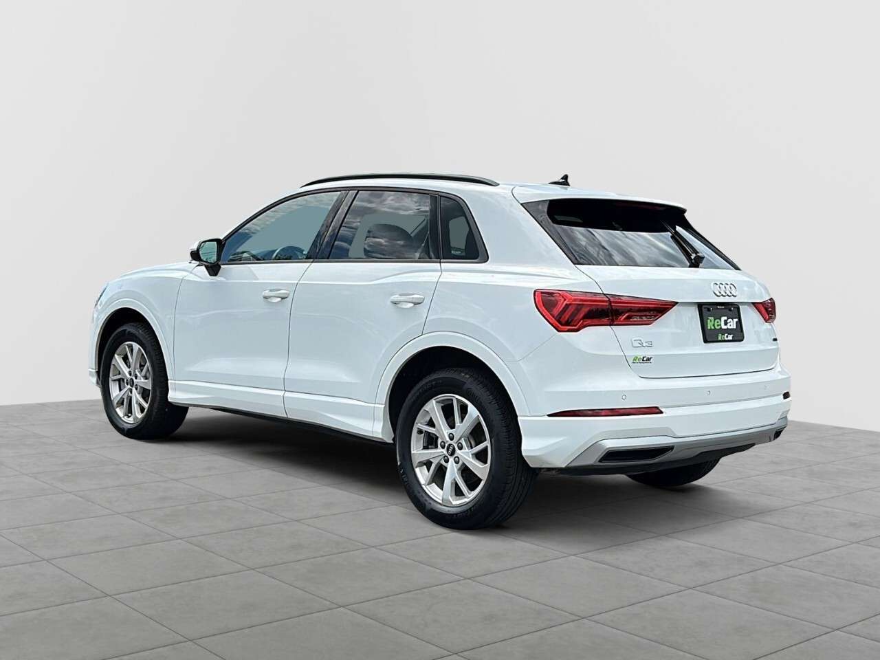 2023 Audi Q3 Komfort 45 TFSI quattro alt 4