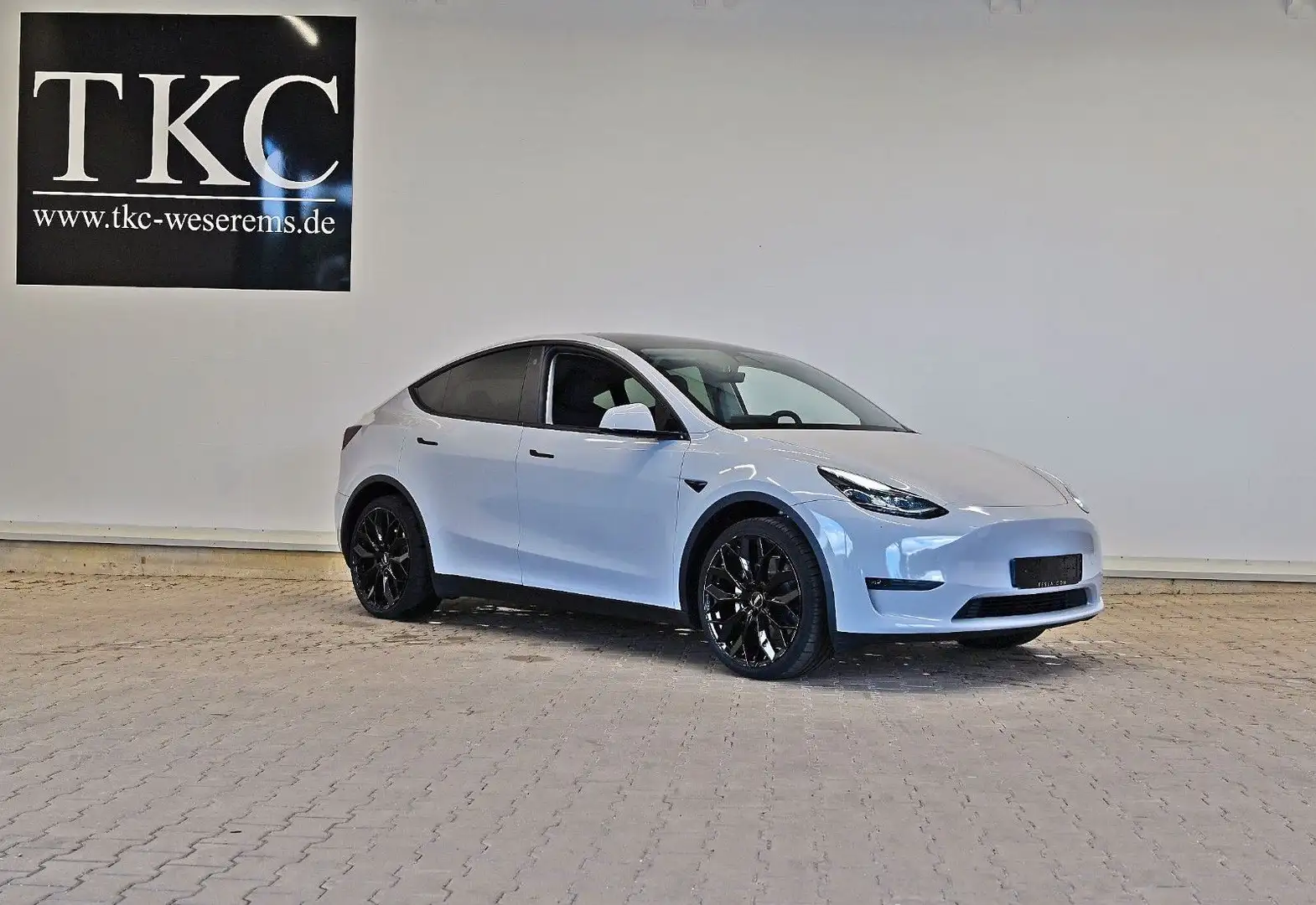 Tesla Model Y Long Range Dual Motor AWD GLOSS GREY Weiß - 2