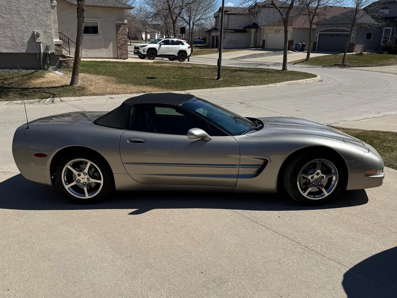 Chevrolet Corvette снимка Chevrolet Corvette