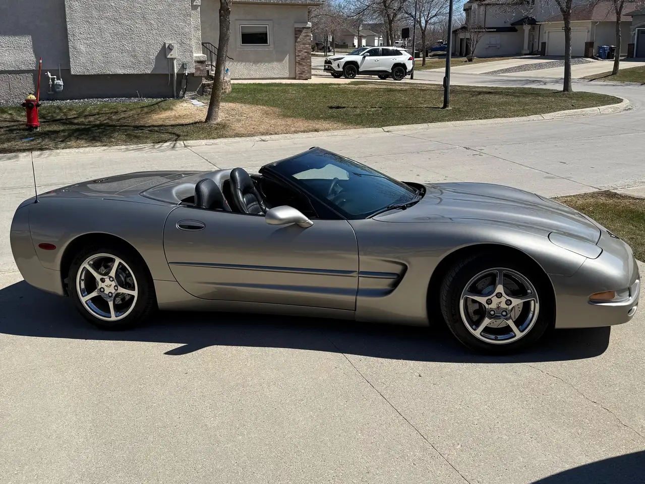 Chevrolet Corvette снимка Chevrolet Corvette