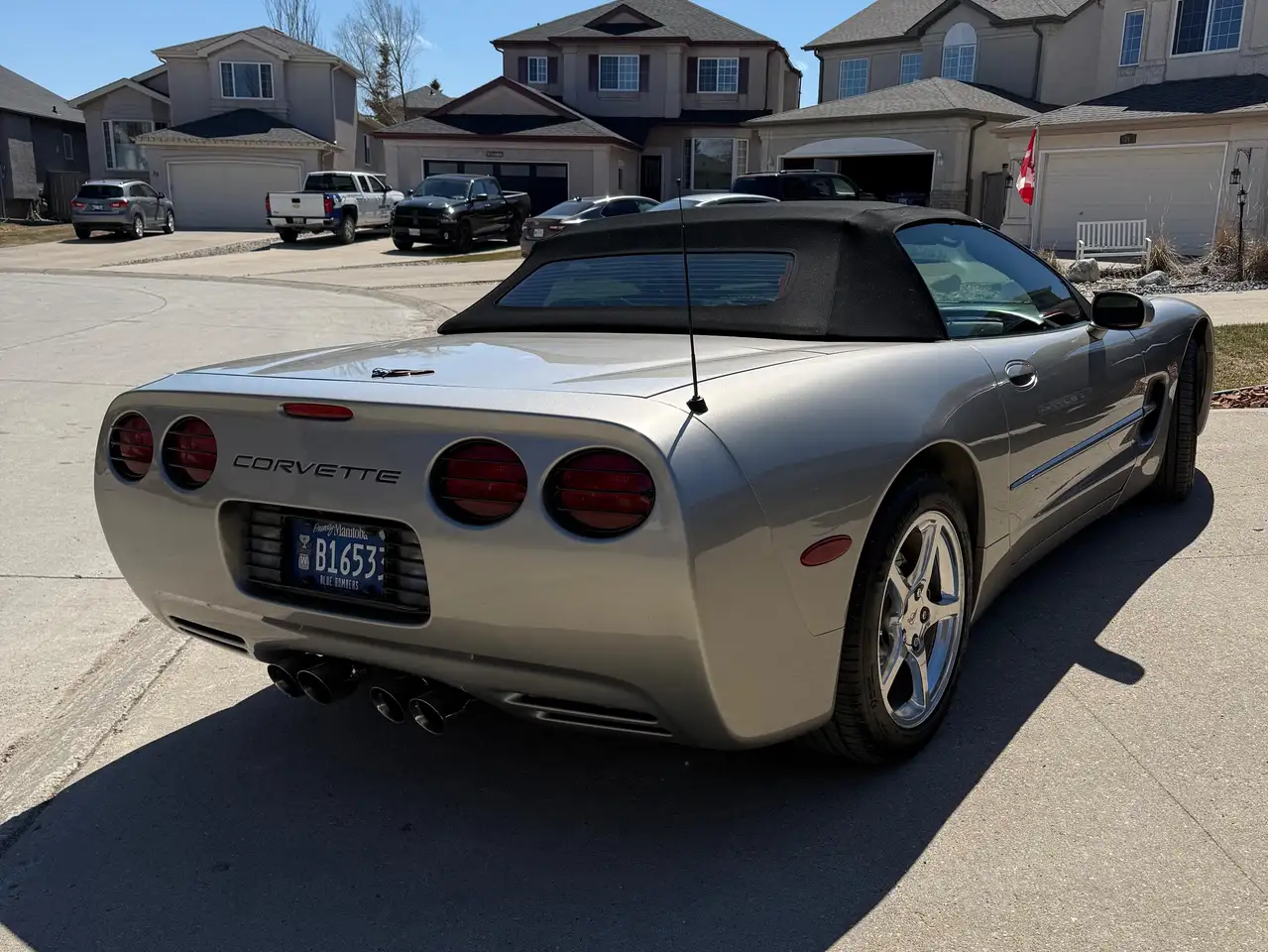 Chevrolet Corvette снимка Chevrolet Corvette