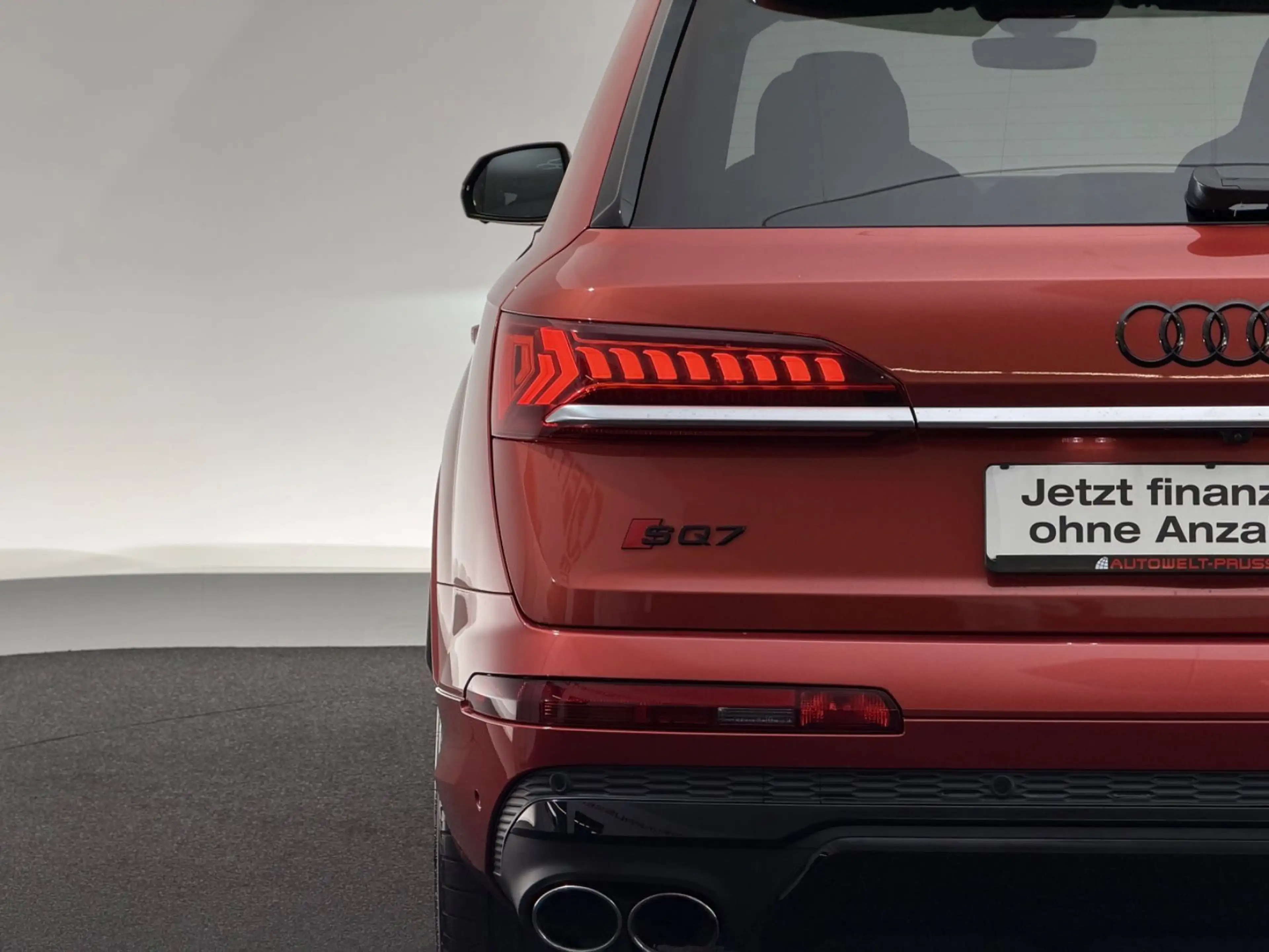 Audi SQ7 4.0 TDI qu.*MATRIX*360-HUD-PANO-STHZ-ACC-22" — photo 9