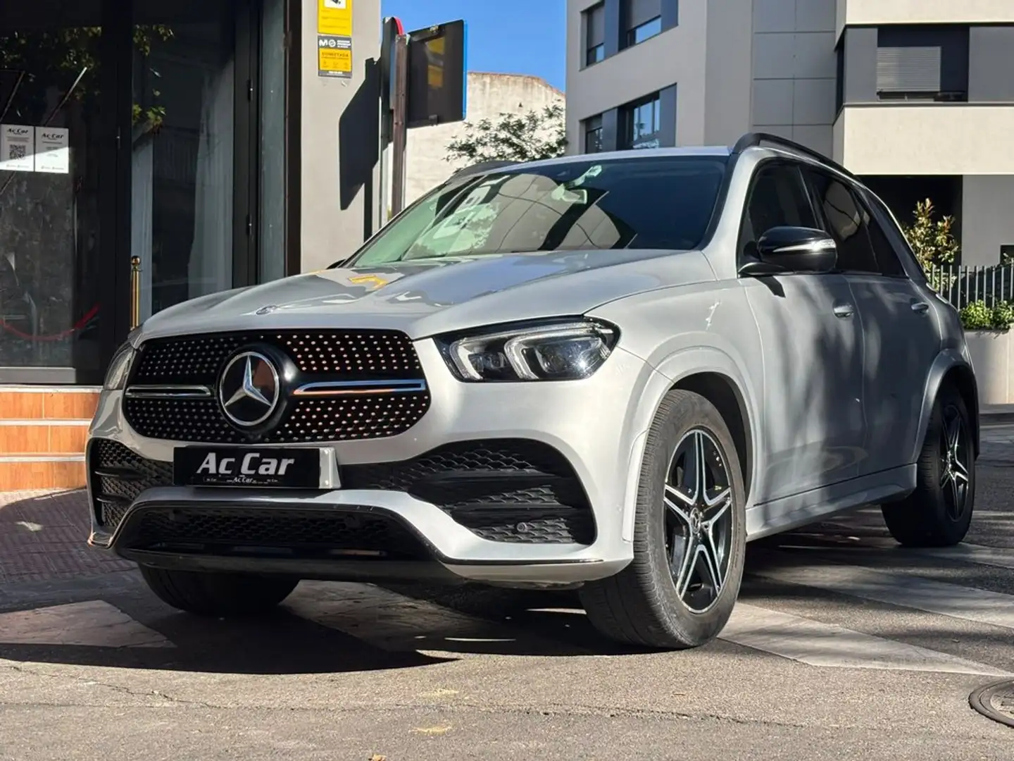 Mercedes-Benz GLE 350 350d 4Matic Aut. Gris - 2