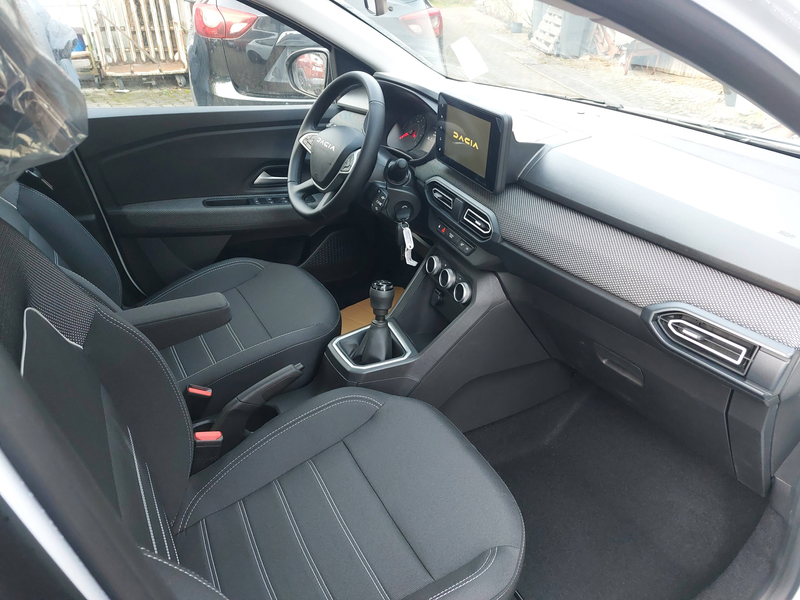 Dacia Sandero 3 TCE90 Expression SOFORT! R-Kam PDC vo.+hi — photo 4