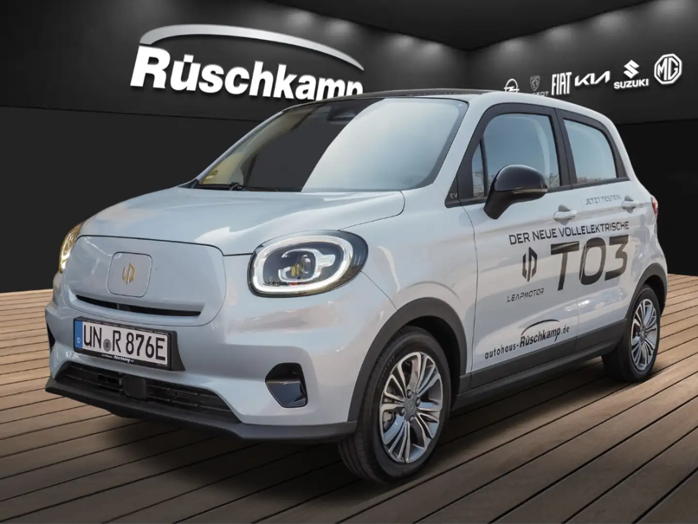 Leapmotor T03 Klimaauto 37 kWh RückKam PDC LED Alu Silber - 1