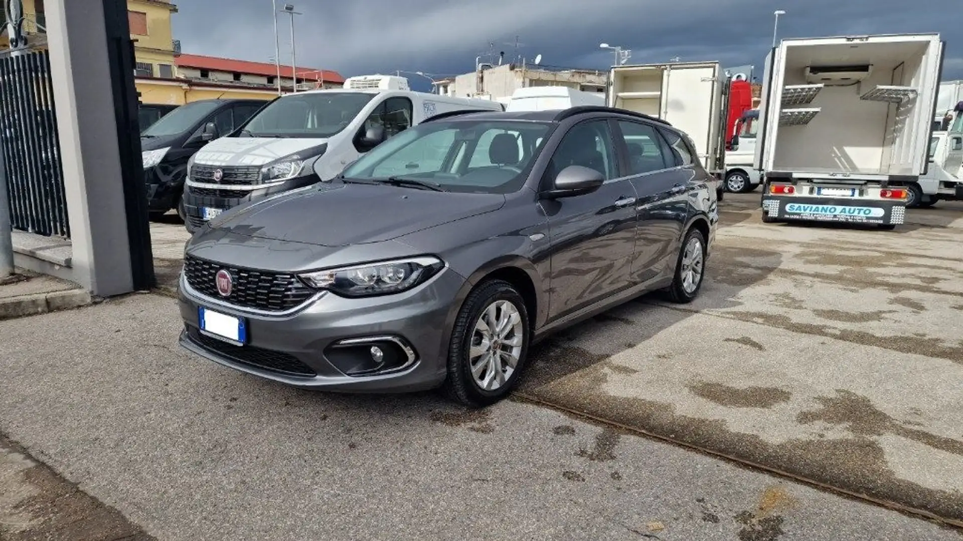 Fiat Tipo 1.6 Mjt S&S DCT SW Lounge Gris - 1
