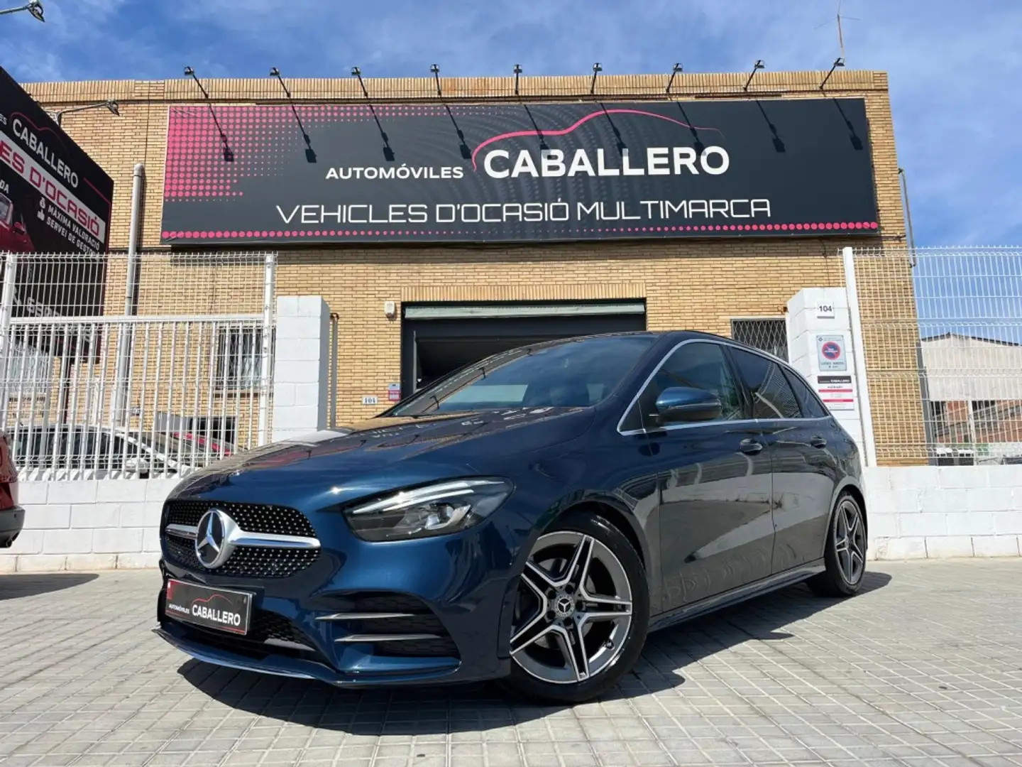 Mercedes-Benz B 200 200d 8G-DCT Bleu - 1