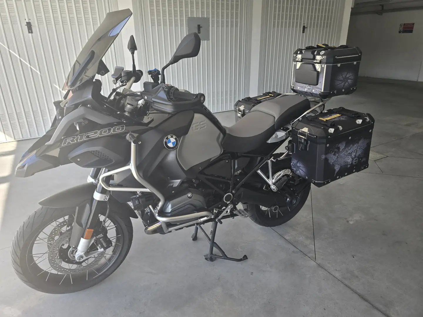BMW R 1200 GS Adventure Schwarz - 1