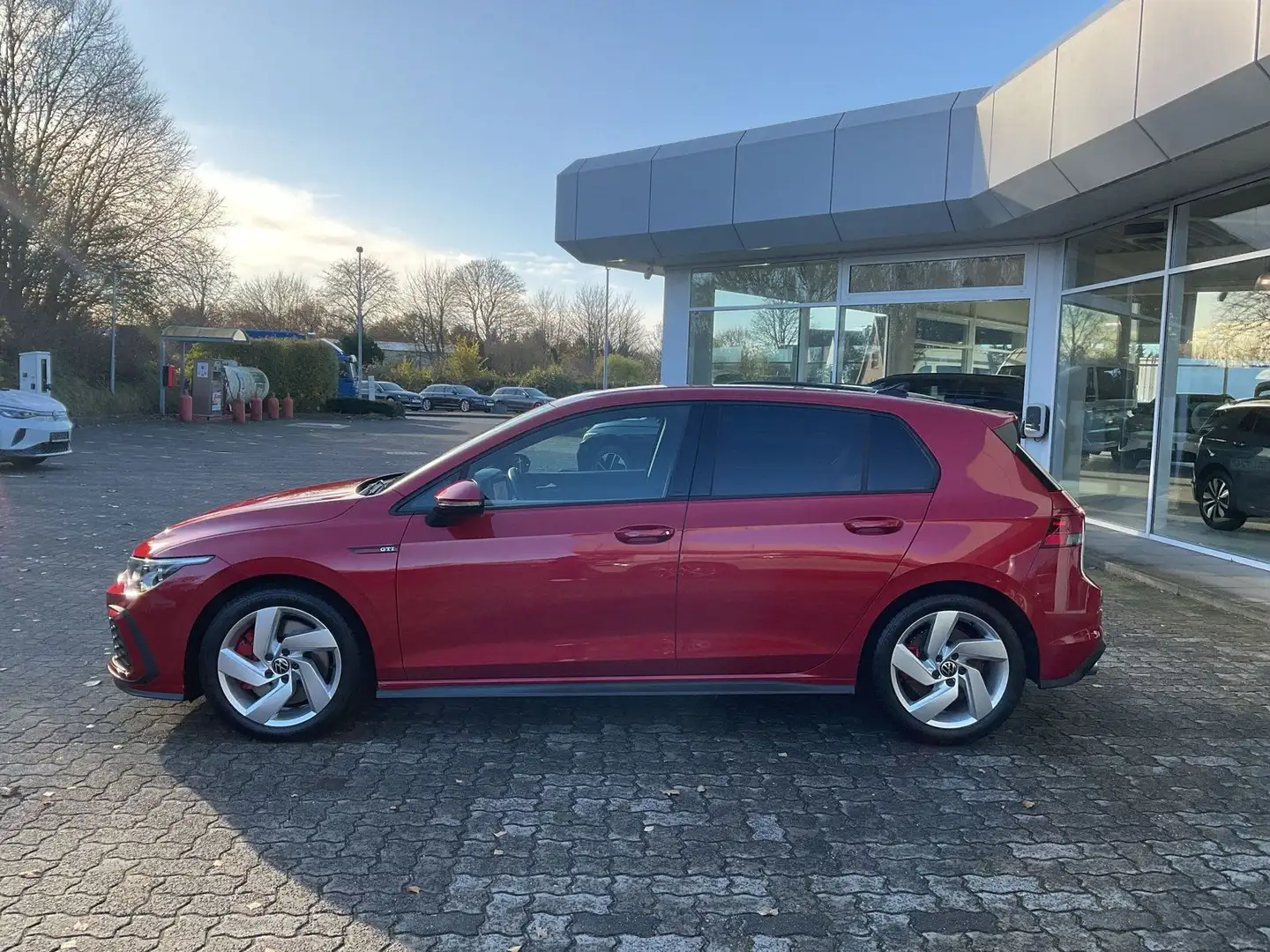 Volkswagen Golf GTI Golf VIII GTI 2.0 TSI DSG PDC Navi ACC Sitzhzg L Rot - 2