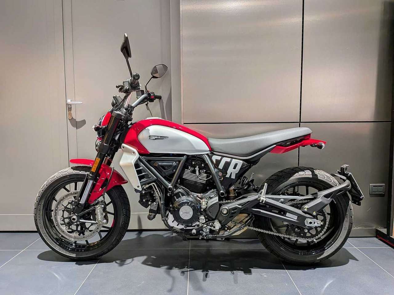 Ducati Scrambler ICON DUCATI RED 2026